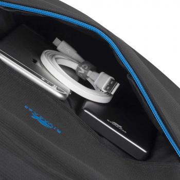 Рюкзак для ноутбука 17.3" Riva 8069 черный полиэстер (8069 BLACK)