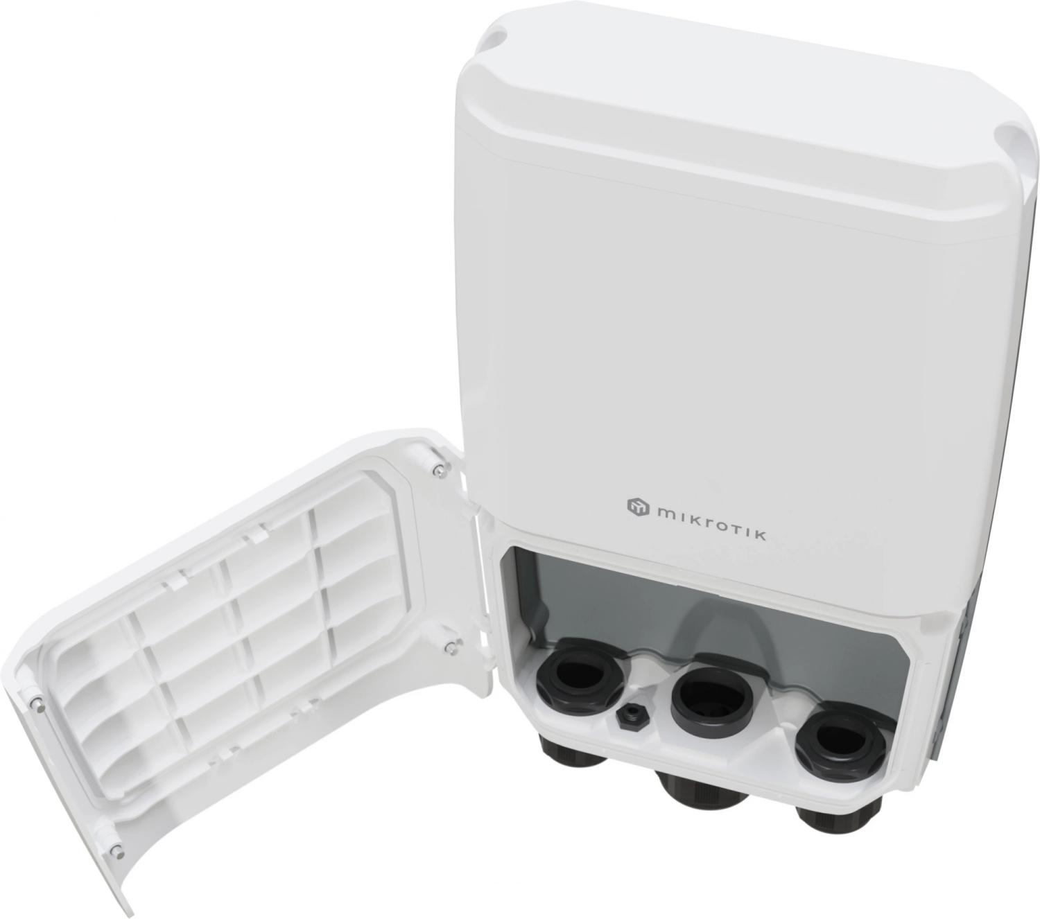 Коммутатор MikroTik FiberBox Plus CRS305-1G-4S+OUT (L3) 1x1Гбит/с 4SFP+ 1PoE управляемый